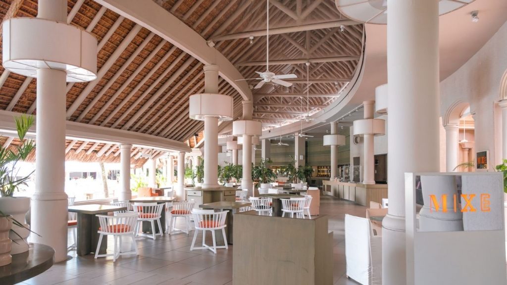 Lux Belle Mare Resort & Villas Mixe